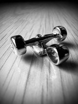 Skateboard Truck w/Wheels Pendant (Silver)