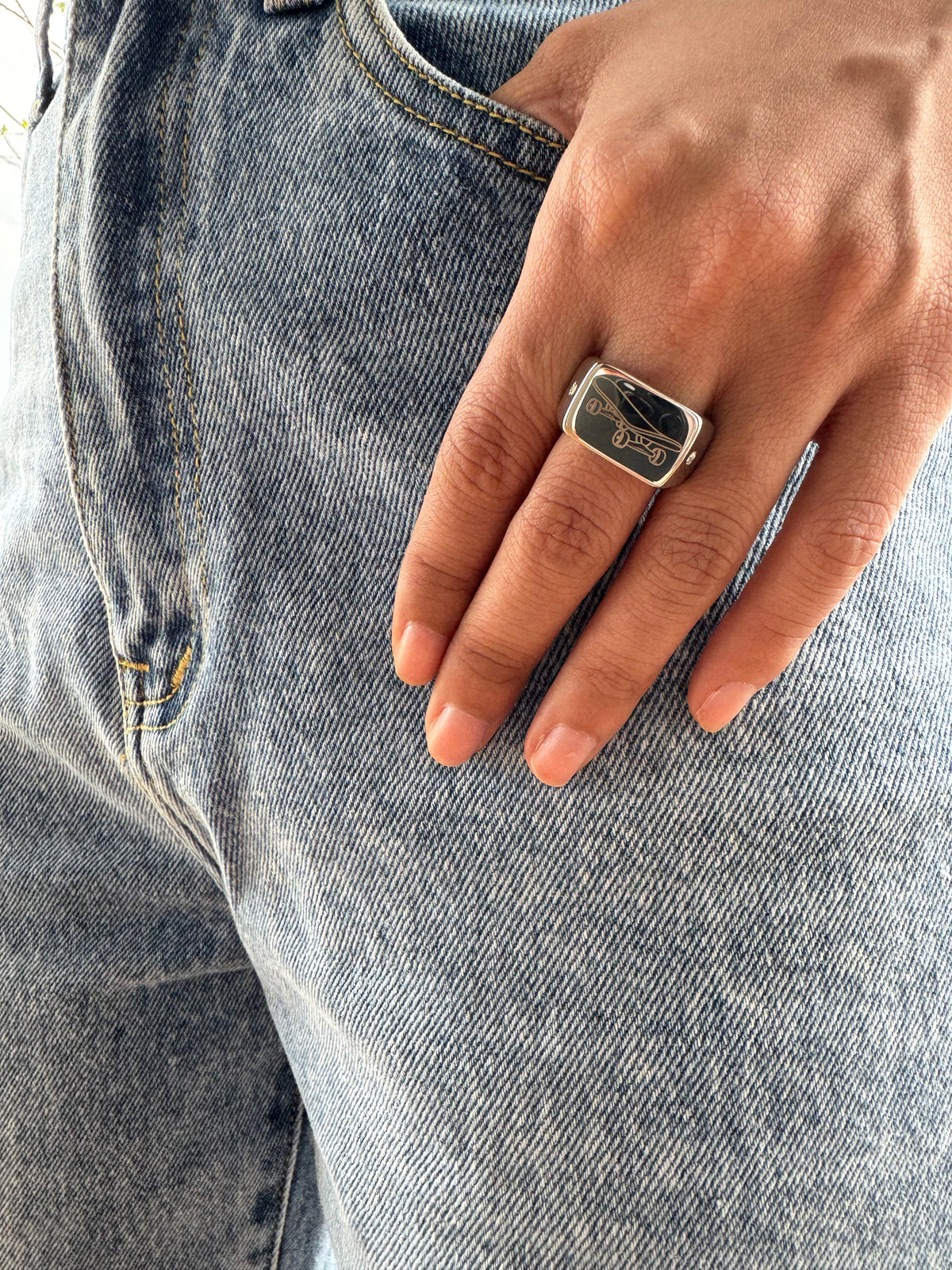 Skateboard Ring – Custom Engraving Available (Silver)
