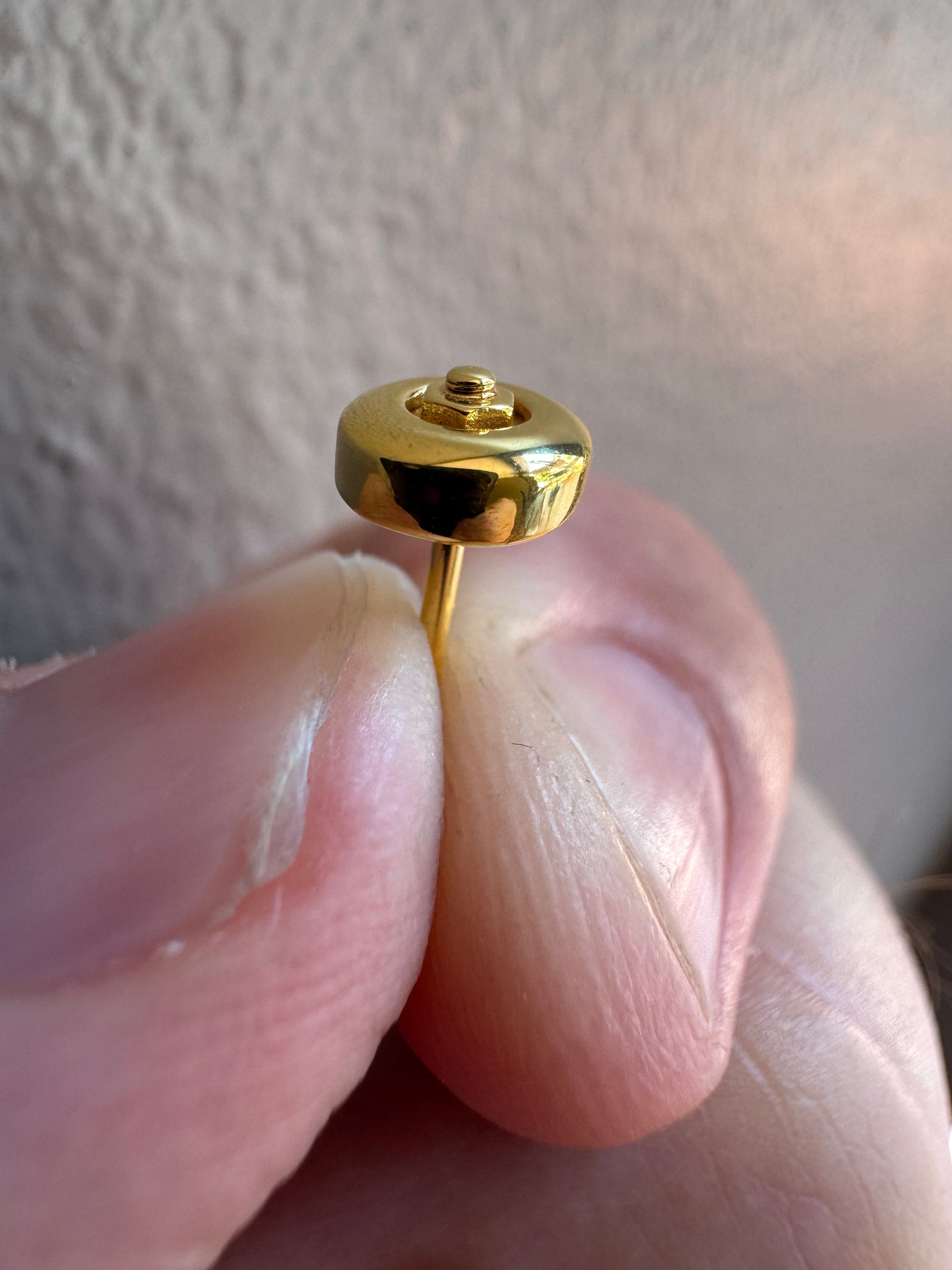 Skateboard Wheel Stud Earrings (Gold)