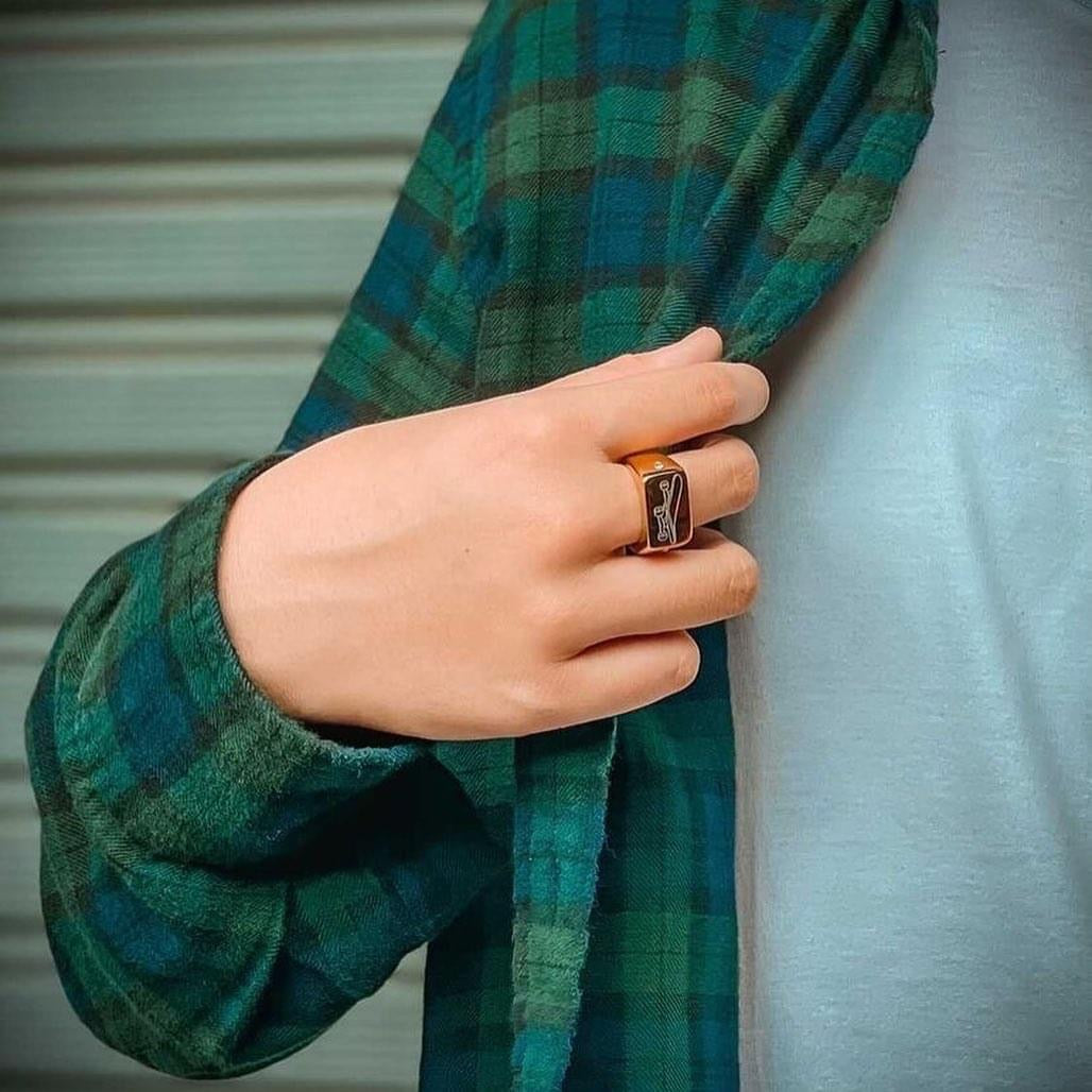 Skateboard Ring – Custom Engraving Available (Gold)