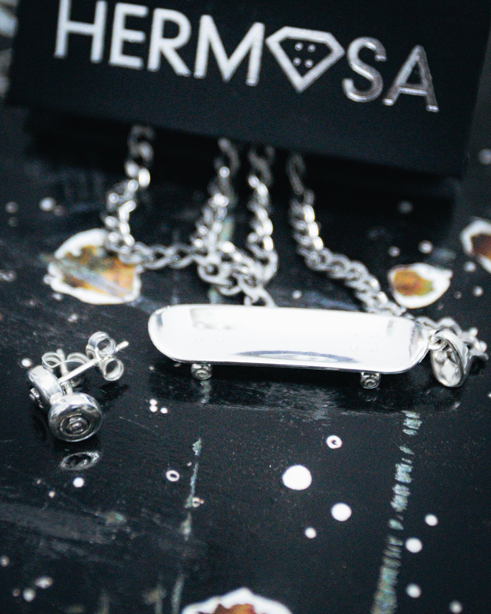 Skateboard Pendant & Earrings Bundle (Silver)