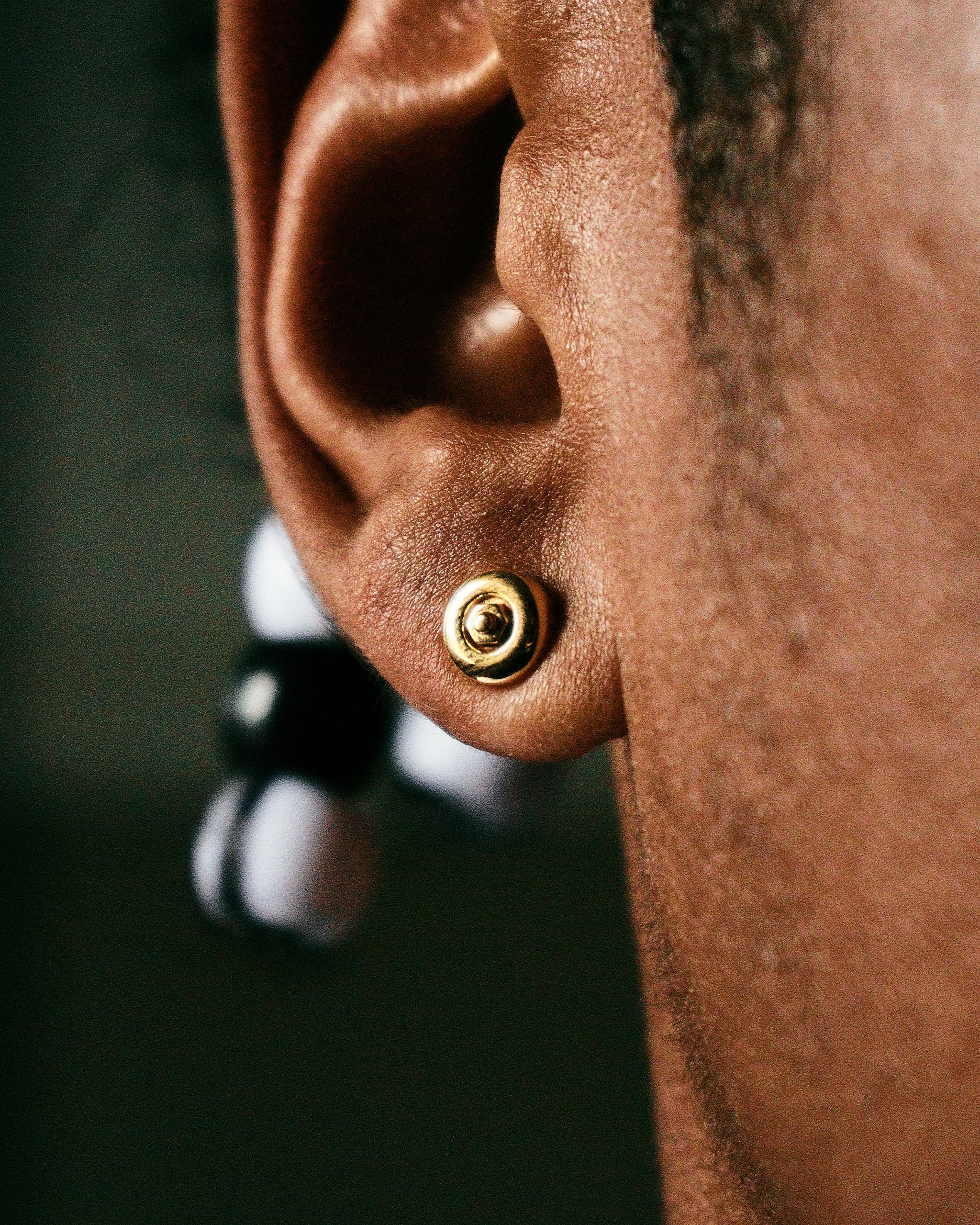 Skateboard Wheel Stud Earrings (Gold)