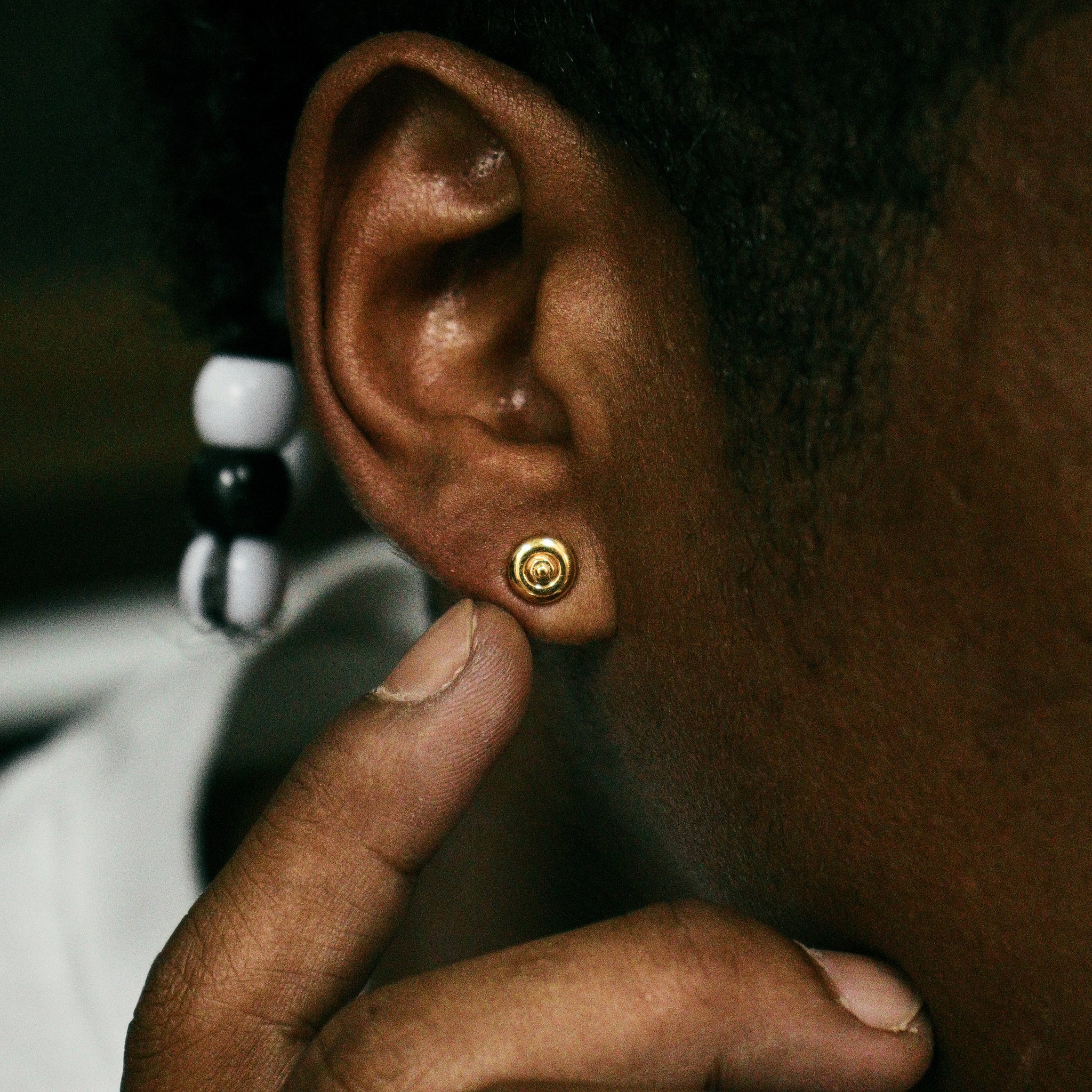 Skateboard Wheel Stud Earrings (Gold)